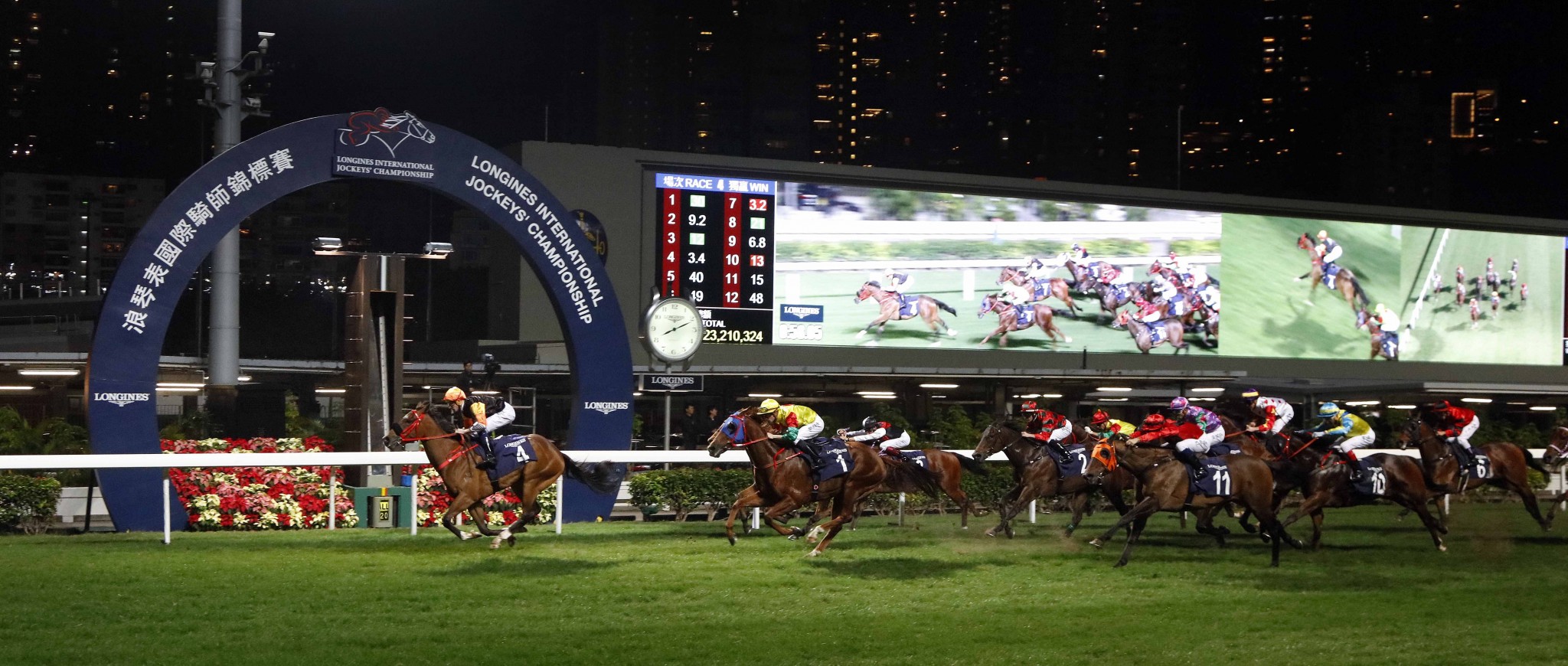 Хью Боумен — победитель чемпионата Longines